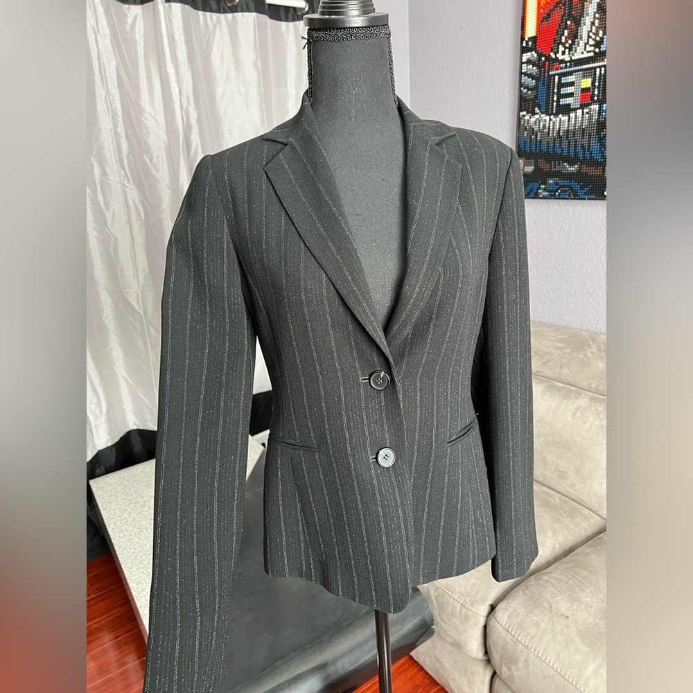 Blazer - Picture 8 of 10